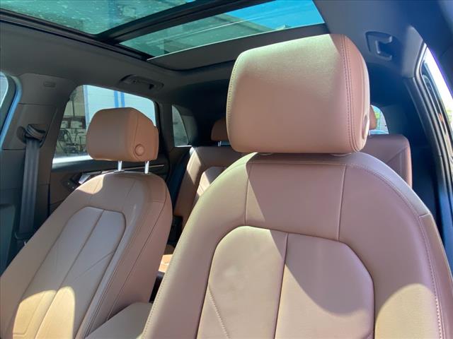 2024 Audi Q3 quattro S line Premium 45 TFSI