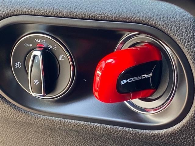 2018 Porsche Macan Turbo