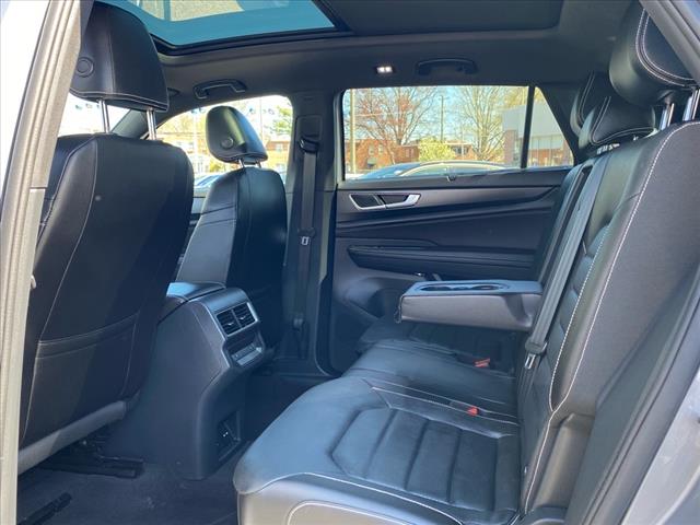 2024 Volkswagen Atlas Cross Sport 2.0T SEL R-Line