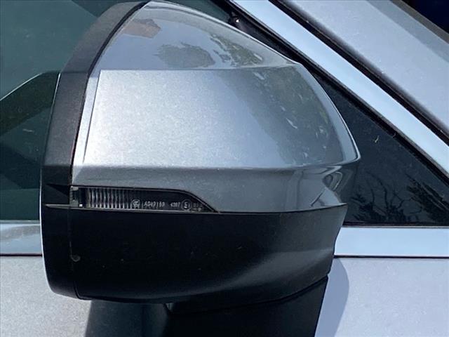 2022 Audi Q3 quattro Premium 40 TFSI