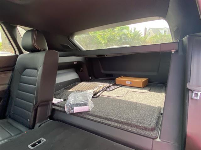 2021 Volkswagen Atlas Cross Sport 3.6L V6 SEL Premium R-Line