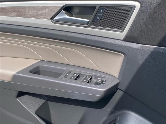 2021 Volkswagen Atlas Cross Sport 2.0T SE w/Technology