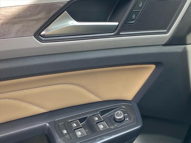2021 Volkswagen Atlas Cross Sport 2.0T SE w/Technology