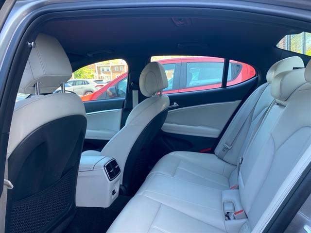 2024 Genesis G70 2.5T Standard
