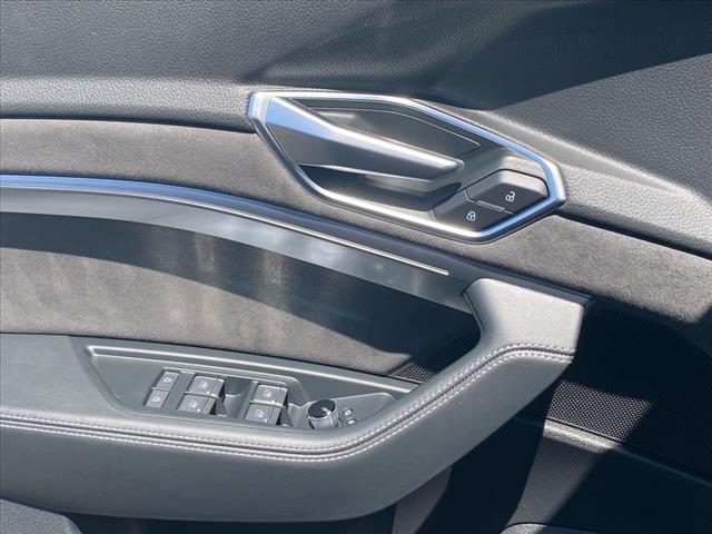 2021 Audi e-tron Prestige quattro