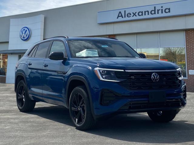 2025 Volkswagen Atlas Cross Sport SEL R-Line Black 4Motion