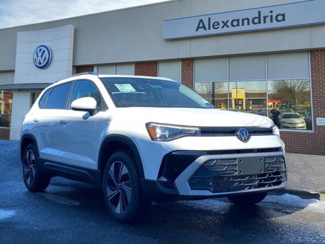 2025 Volkswagen Taos SE 4Motion