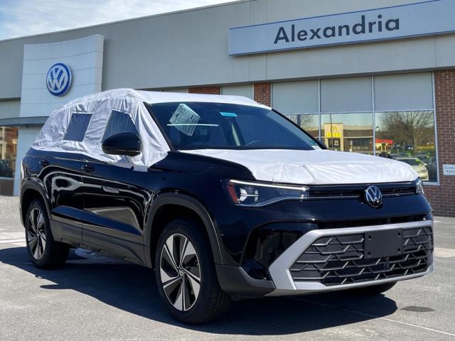 2025 Volkswagen Taos SE 4Motion