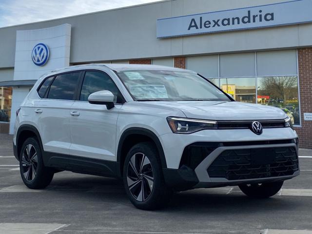 2025 Volkswagen Taos SE 4Motion