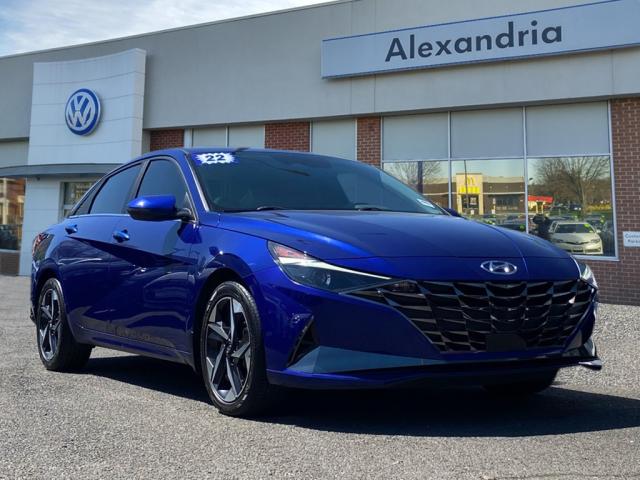 2022 Hyundai ELANTRA SEL
