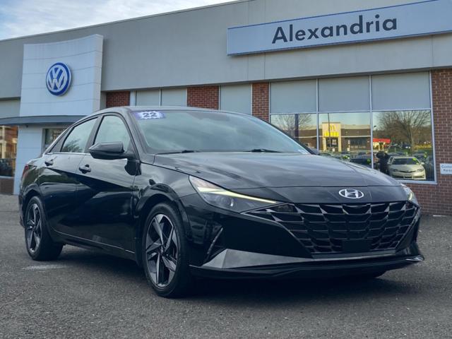 2022 Hyundai ELANTRA SEL