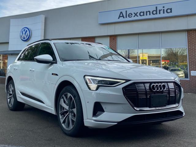 2021 Audi e-tron quattro Premium Plus