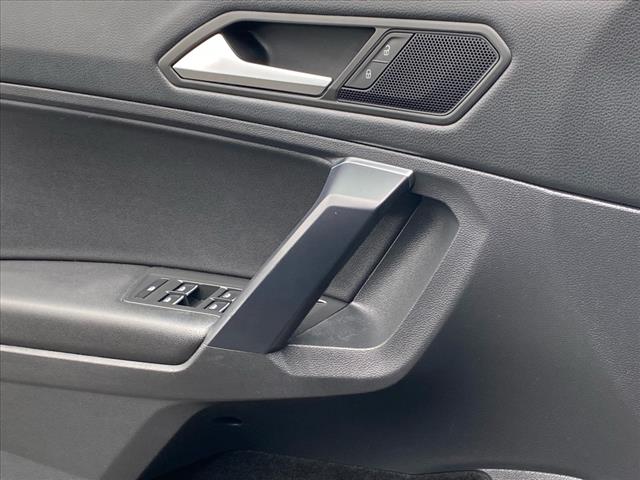 2021 Volkswagen Tiguan 2.0T SE R-Line Black