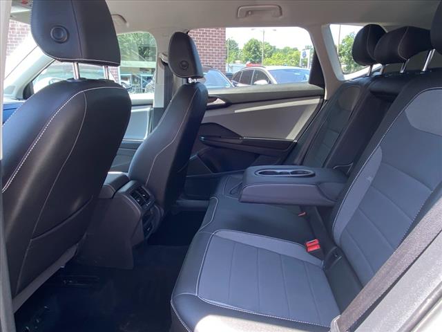 2023 Volkswagen Taos 1.5T SE