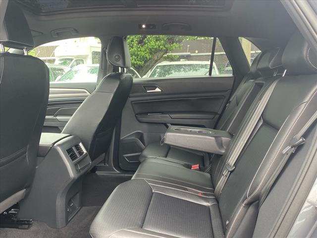 2020 Volkswagen Atlas Cross Sport 3.6L V6 SEL R-Line