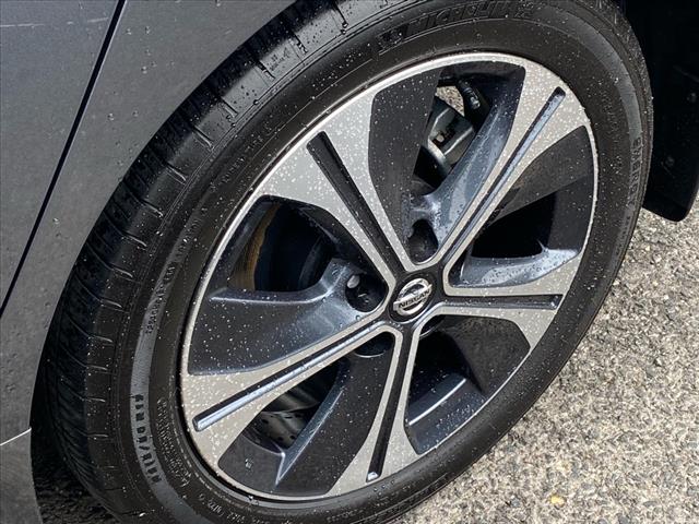 2022 Nissan LEAF SV