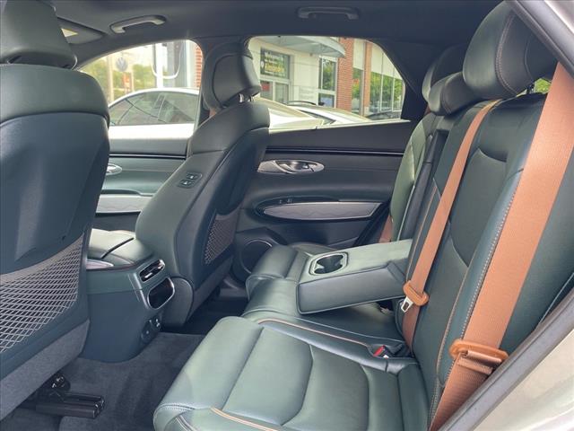2022 Genesis GV70 2.5T Standard