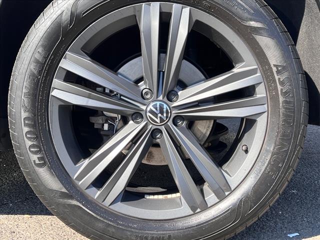 2021 Volkswagen Atlas Cross Sport 3.6L V6 SE w/Technology R-Line