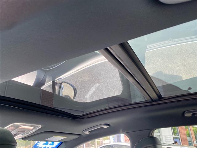 2022 Genesis GV70 2.5T Standard