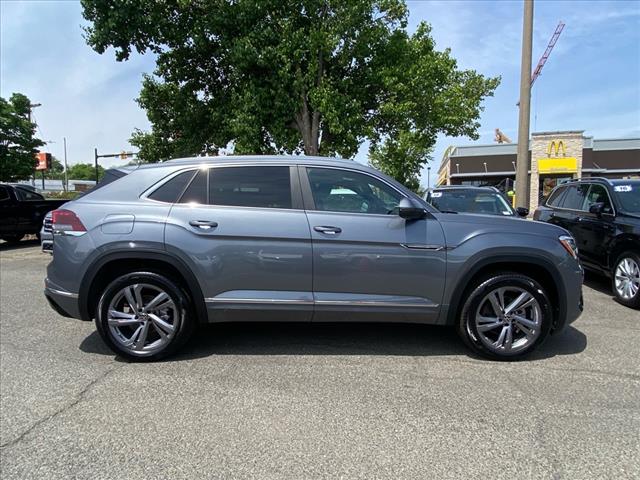 2024 Volkswagen Atlas Cross Sport 2.0T SEL R-Line