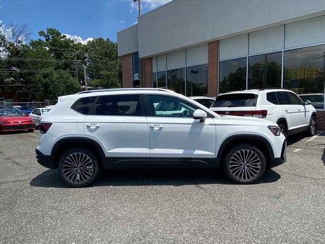 2025 Volkswagen Taos 