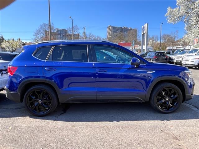 2022 Volkswagen Taos SE 4Motion