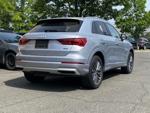 2022 Audi Q3 quattro Premium 40 TFSI