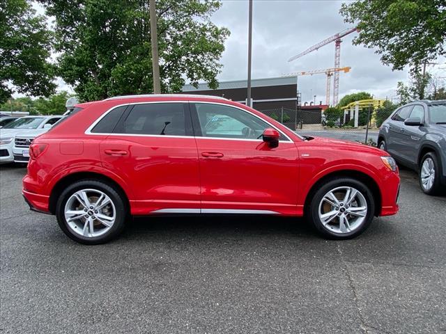 2022 Audi Q3 quattro S line Premium 45 TFSI