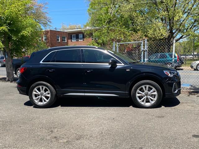 2024 Audi Q3 quattro S line Premium 45 TFSI