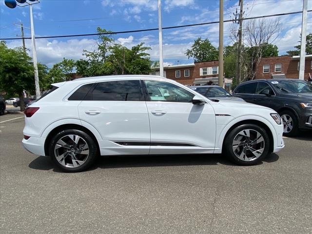 2021 Audi e-tron Premium Plus quattro