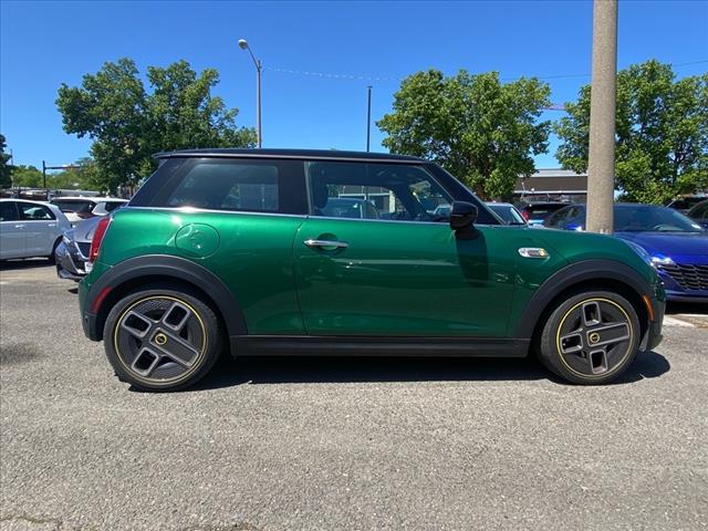 2021 MINI Hardtop 2 Door Signature