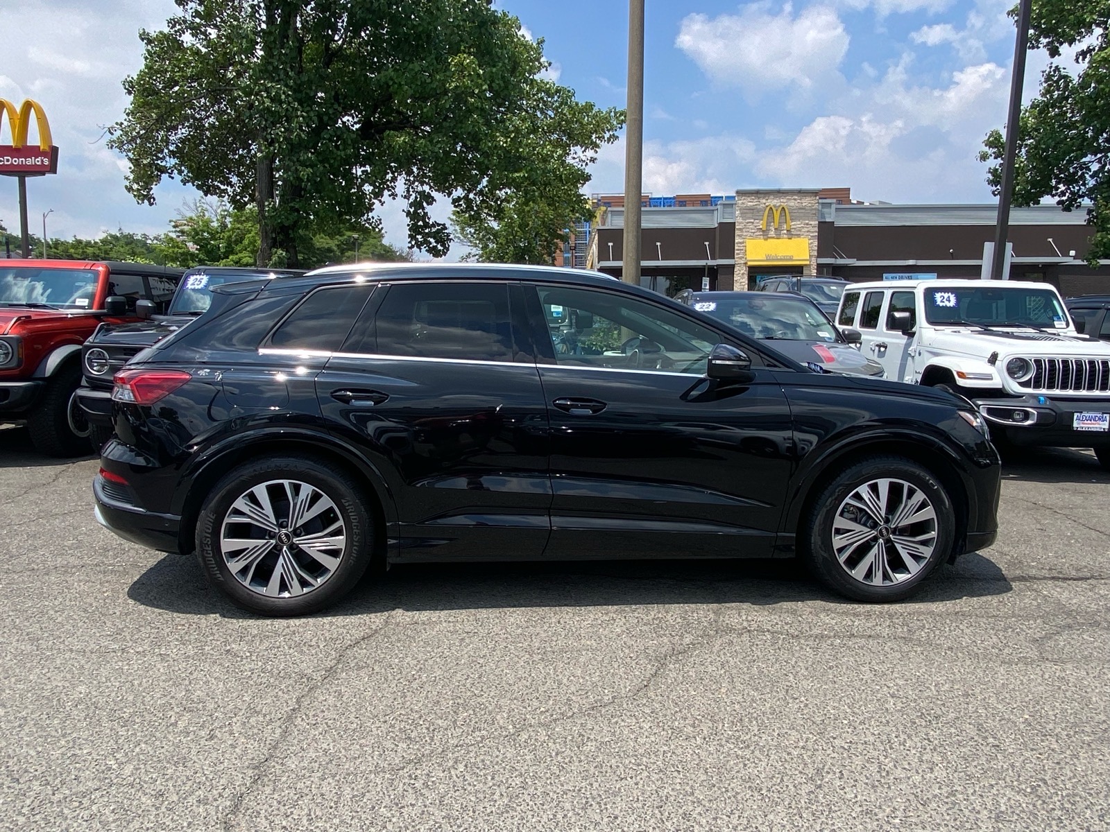 Used 2023 Audi Q4 e-tron Premium Plus with VIN WA1BCBFZ3PP009305 for sale in Alexandria, VA