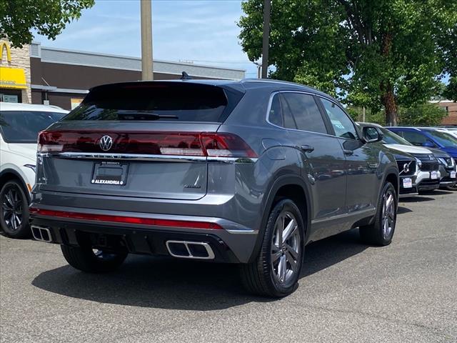 2024 Volkswagen Atlas Cross Sport 2.0T SEL R-Line