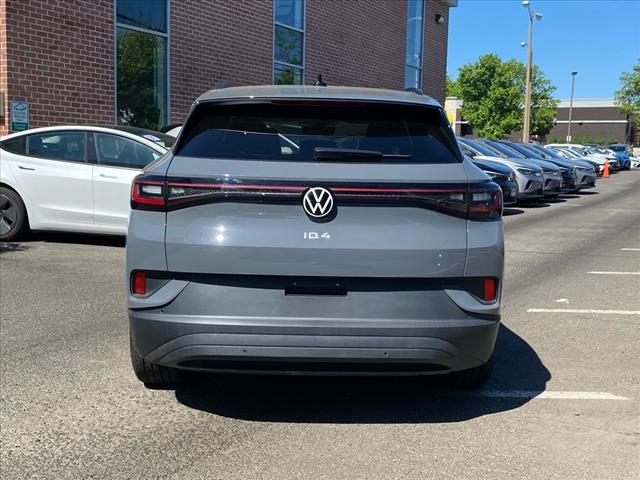 2023 Volkswagen ID.4 Pro