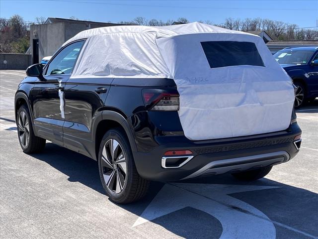 2025 Volkswagen Taos SE 4Motion