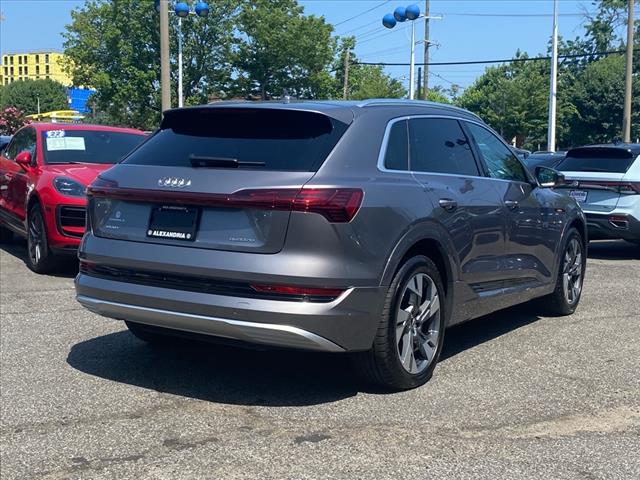 2021 Audi e-tron Premium quattro