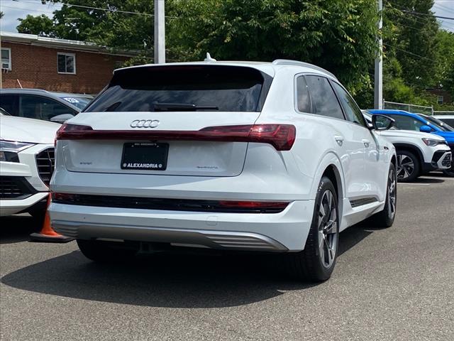 2021 Audi e-tron Premium Plus quattro