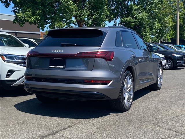 2021 Audi e-tron Prestige quattro