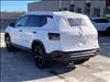 2025 Volkswagen Taos SE Black