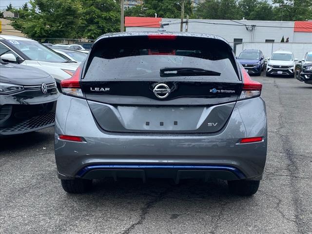 2022 Nissan LEAF SV