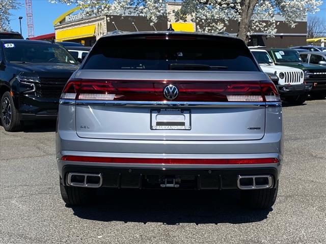 2024 Volkswagen Atlas Cross Sport 2.0T SEL R-Line