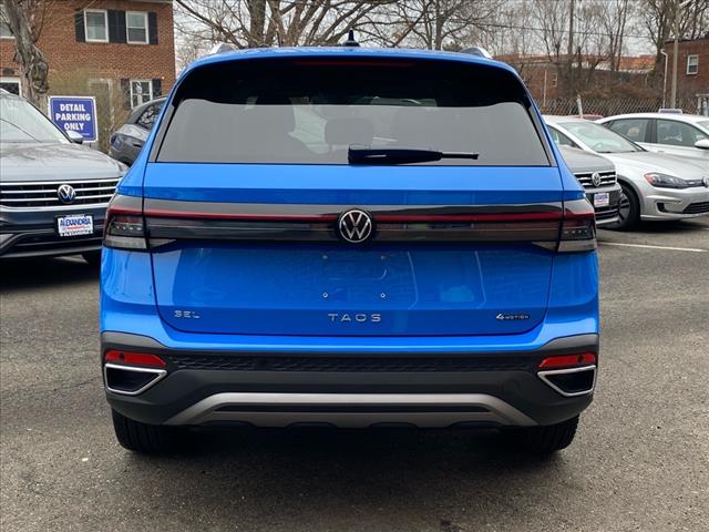 2025 Volkswagen Taos SEL 4Motion