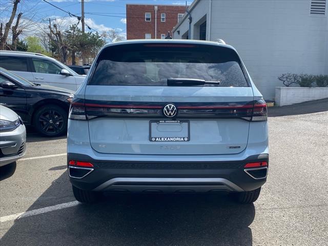 2025 Volkswagen Taos SE 4Motion