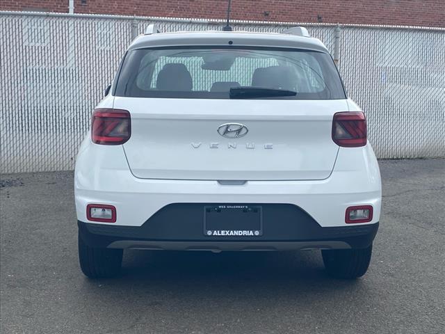 2024 Hyundai VENUE SEL