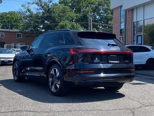 2021 Audi e-tron Premium quattro