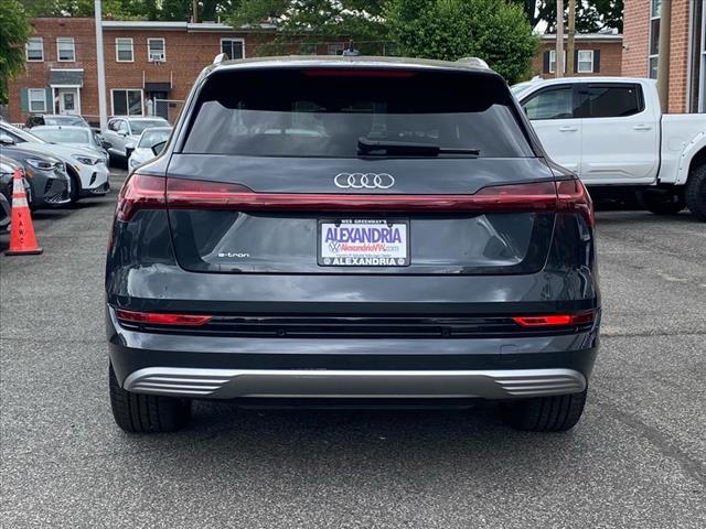 2019 Audi e-tron Premium Plus quattro