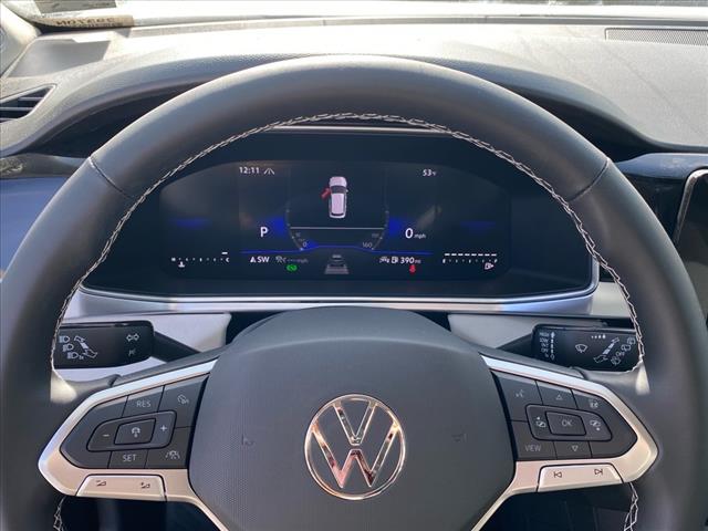 2025 Volkswagen Taos SE 4Motion