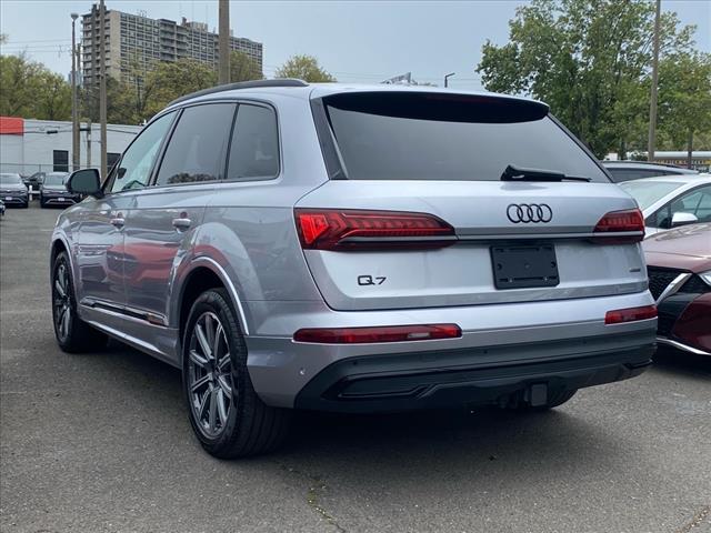 2022 Audi Q7 quattro Premium Plus 45 TFSI