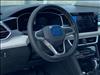 2025 Volkswagen Taos SE 4Motion