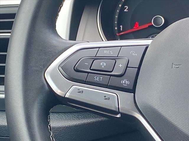 2021 Volkswagen Atlas Cross Sport 2.0T SE w/Technology